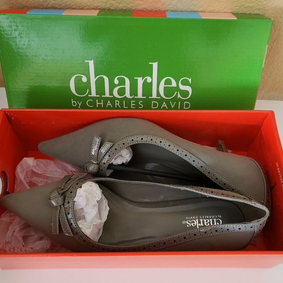 NIB Charles David 7.5 - Picture 3 of 3